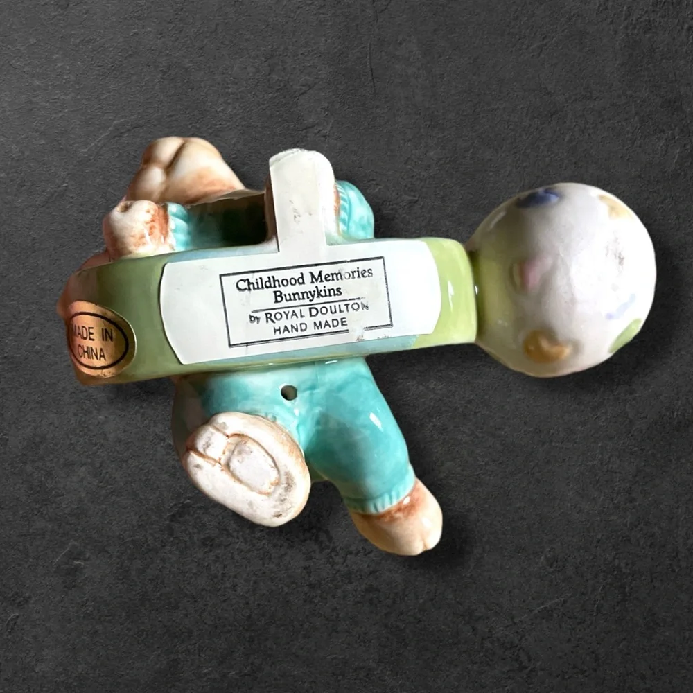 VTG 2004 Royal Doulton Childhood Memories Bunnykins # 3 Ceramic Cake Topper